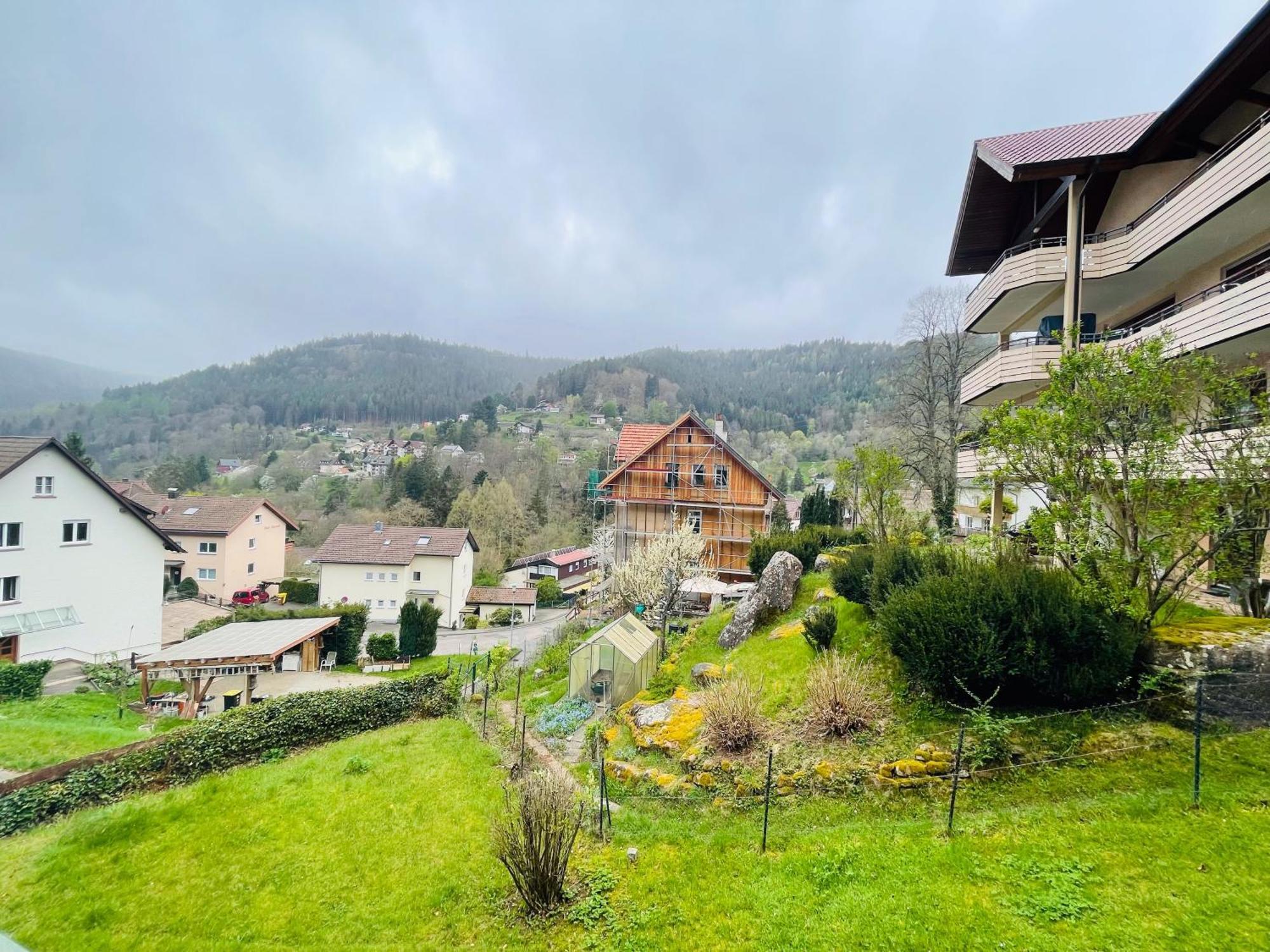 Bad Wildbad. 2.3 In Ruhige Lage. Appartement Bad Wildbad